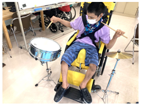 画像楽器演奏写真2