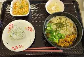 昼食の画像2